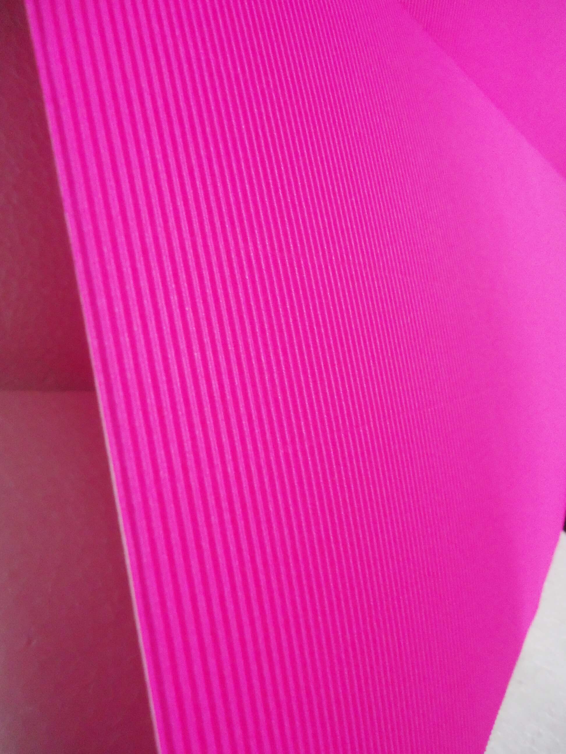 CARTON MICROCORRUGADO 50X70 FUCSIA