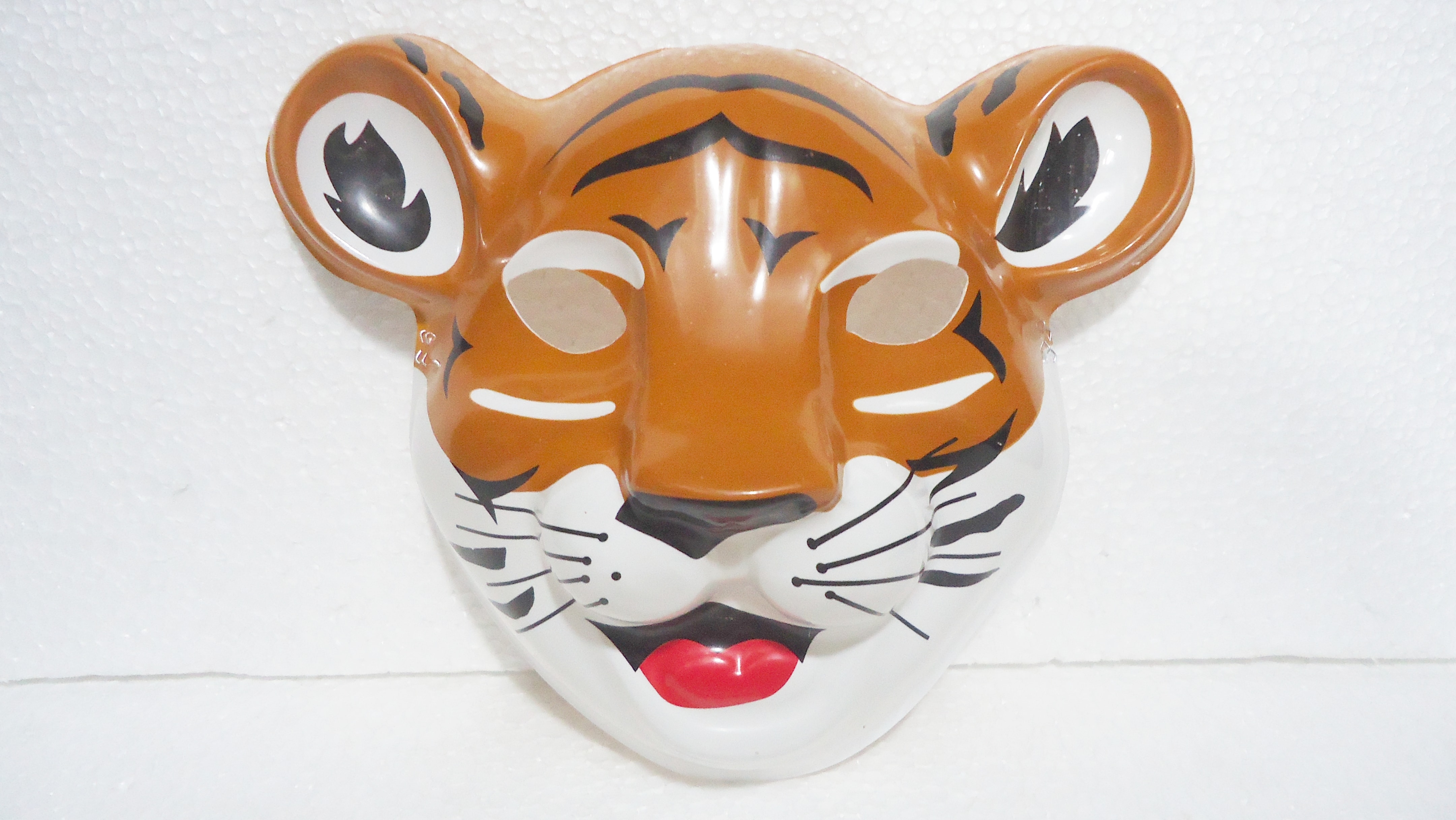 CARETA PLASTICA ANIMAL TIGRE