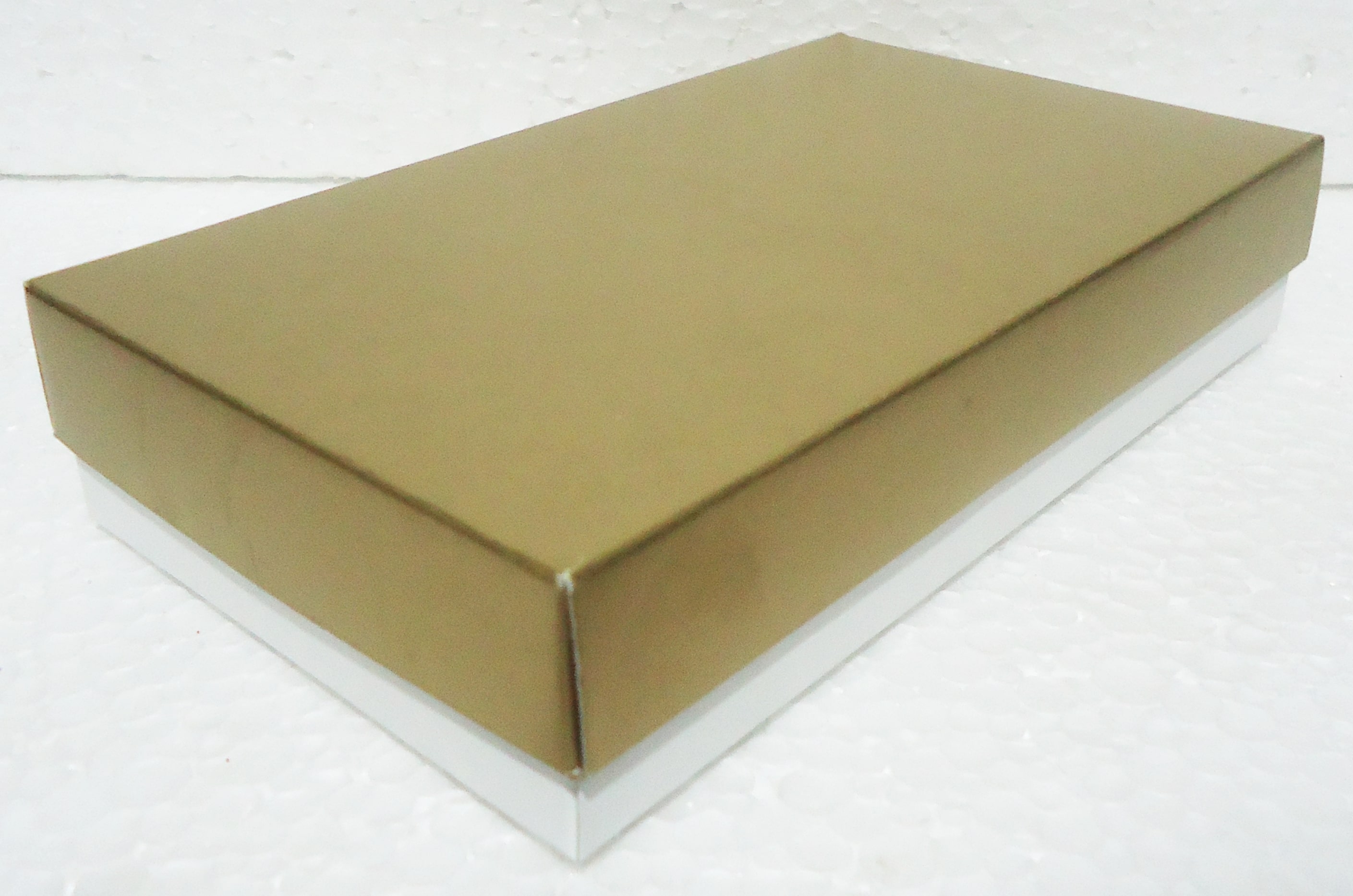 CAJA DE BOMBONES 1/4 METAL DORADO