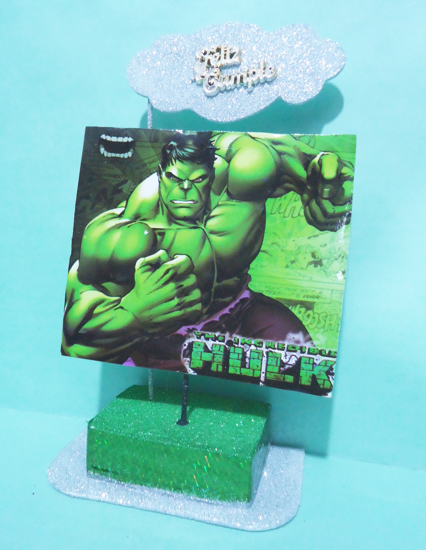 ADORNO CON BRILLO GAB HULK