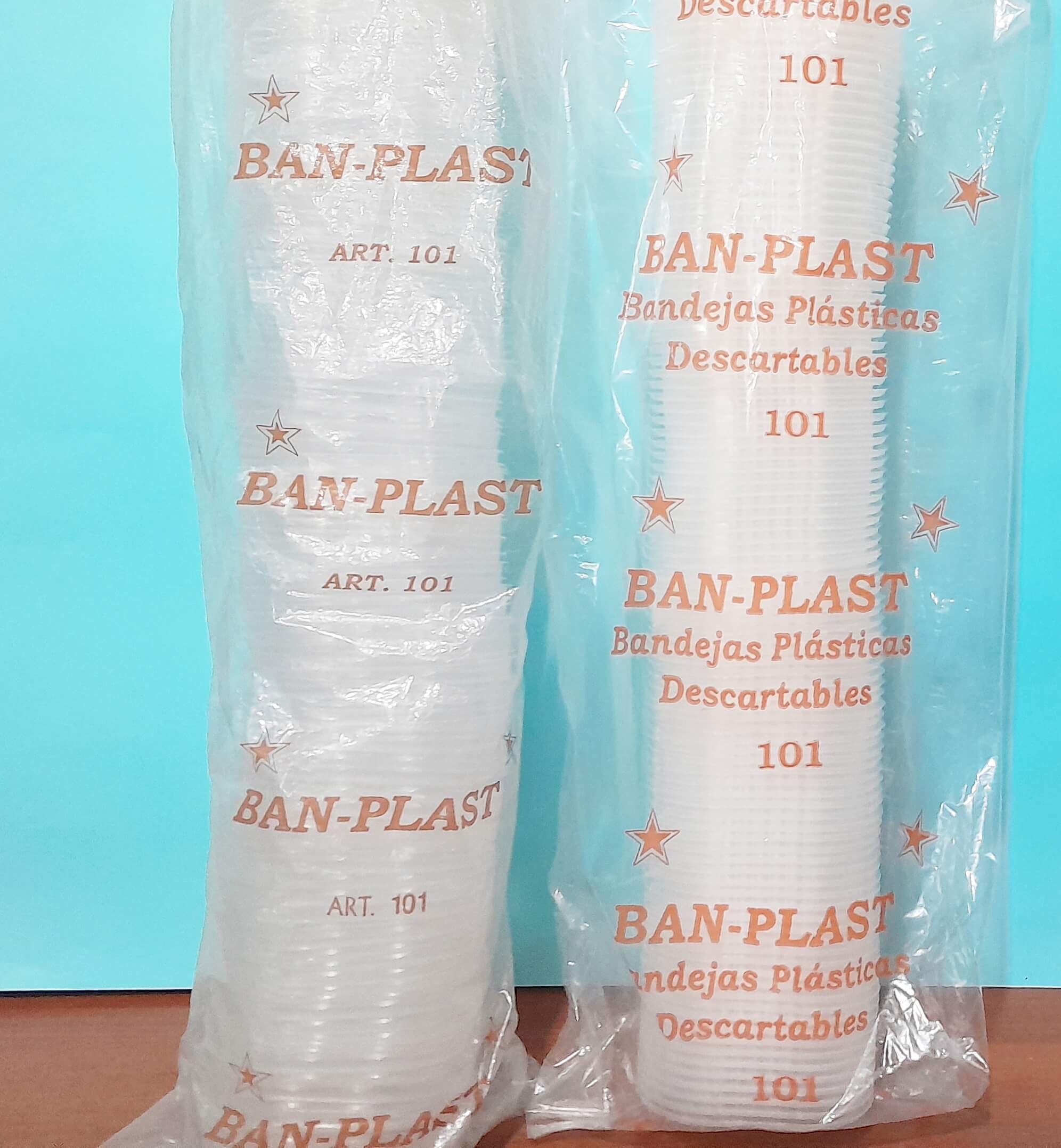 Bandeja Plastica Descartable Micro Liviana 102 x100 Banplast