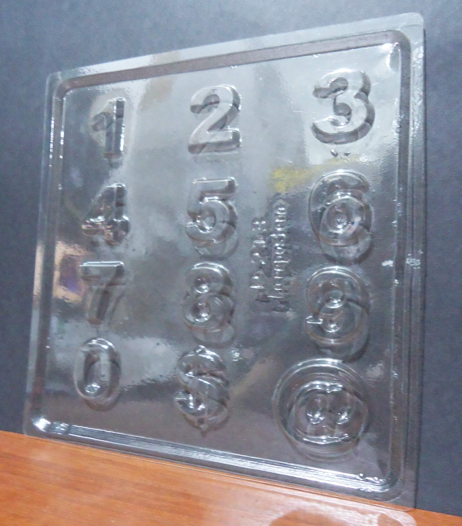 MOLDE PLACA BOMBON NUMEROS P213