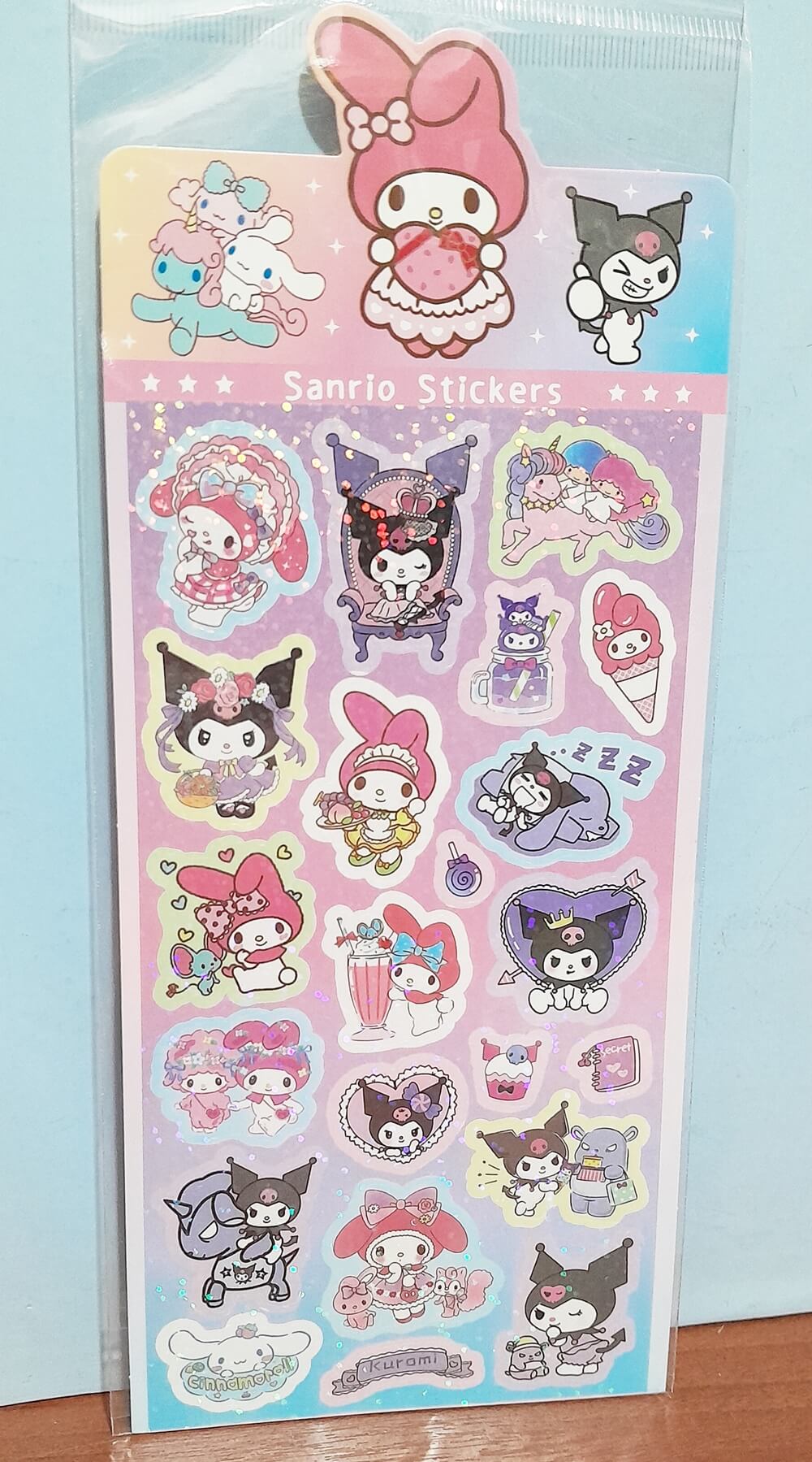 STICKERS HOLOGRAFICO KUROMI