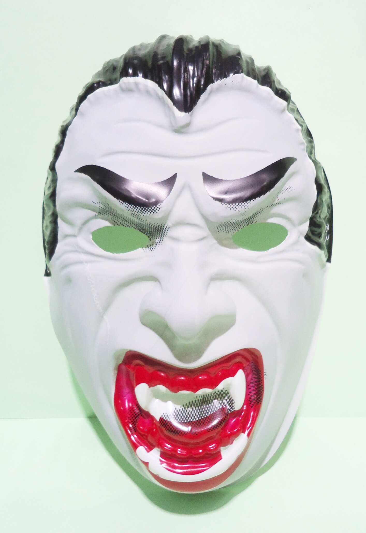 CARETA PLASTICA DRACULA