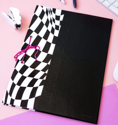 CARPETA A4 2 TAPAS PUNTO CERO RACE