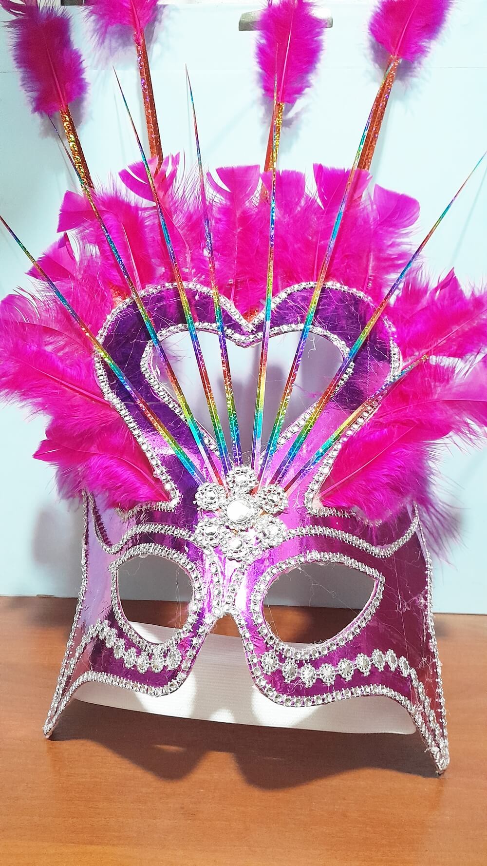 CORONA COMPARSA ANTIFAZ CORAZON FUCSIA